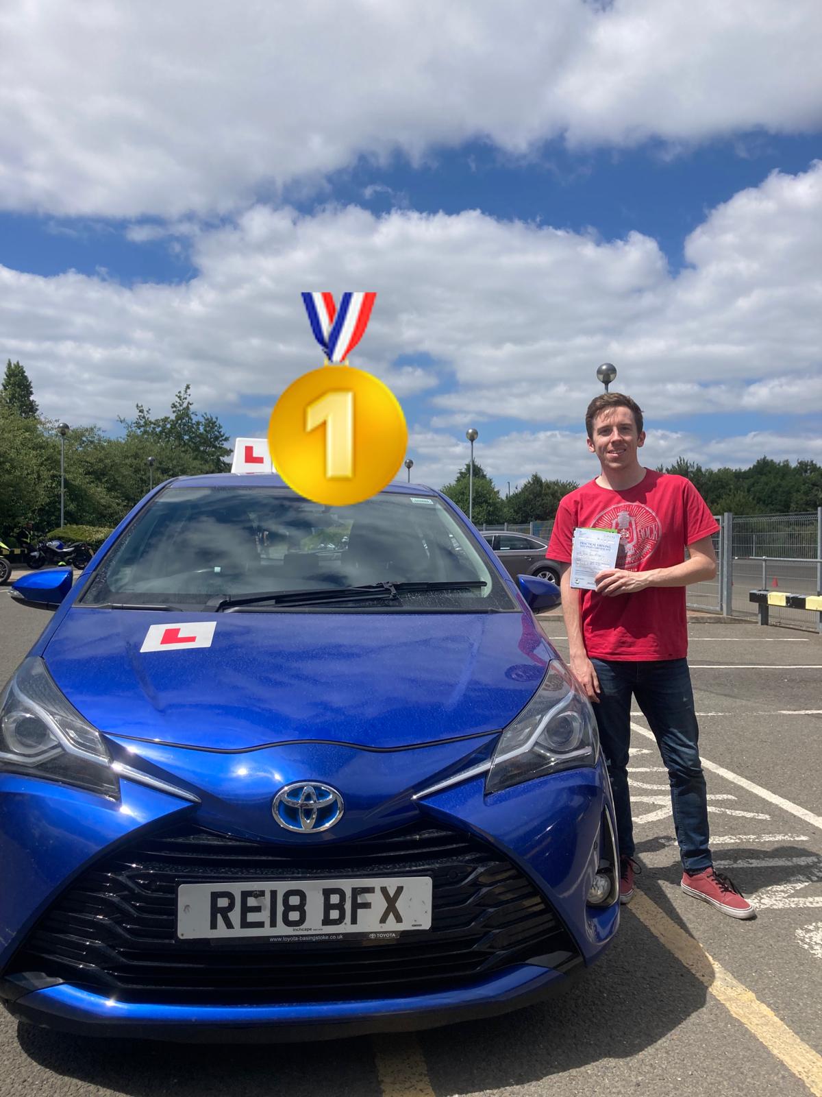 Happy student s who passed driving test in London